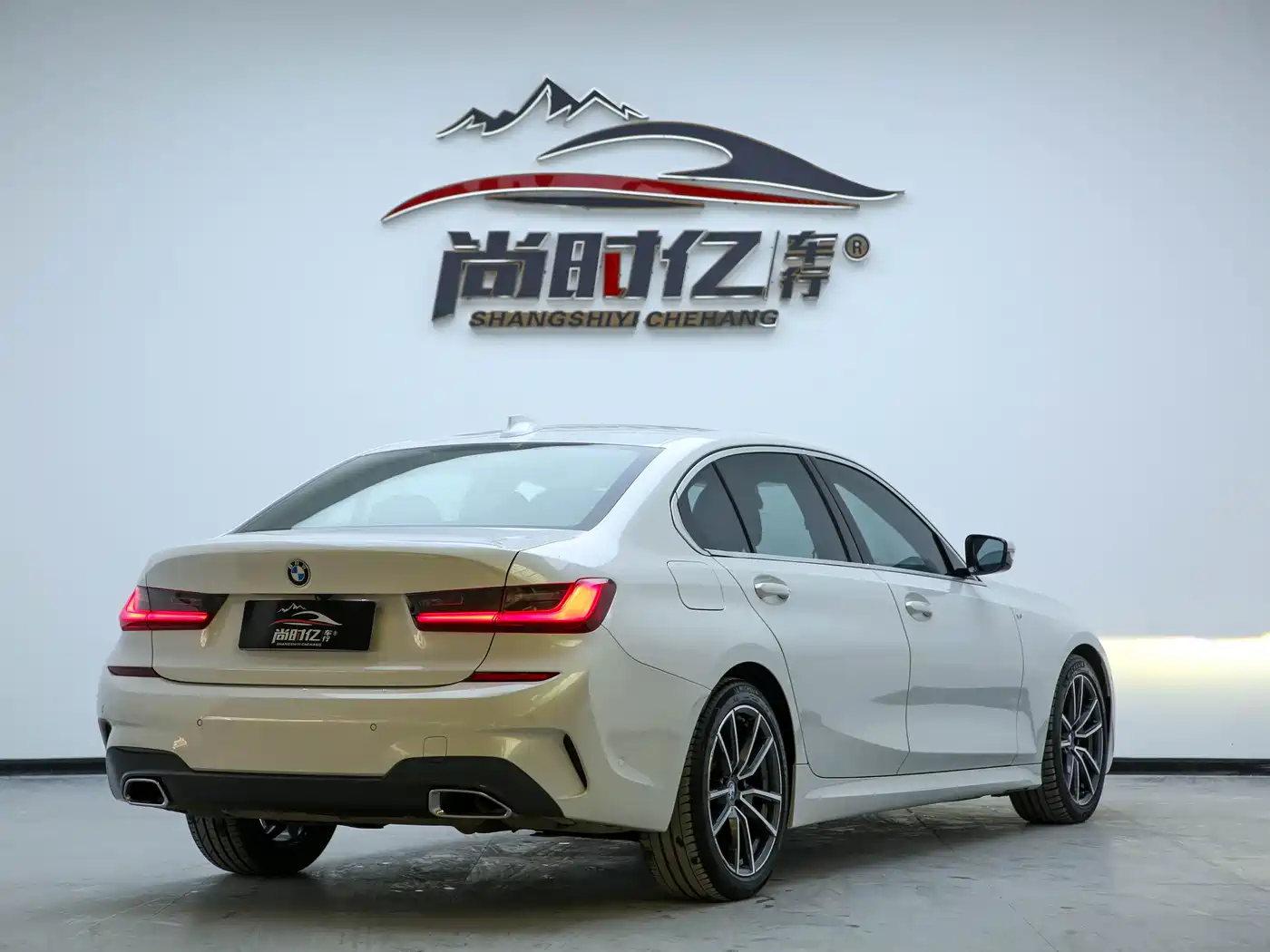 BMW 3 Series 2020 325Li M Sport Package фото 8