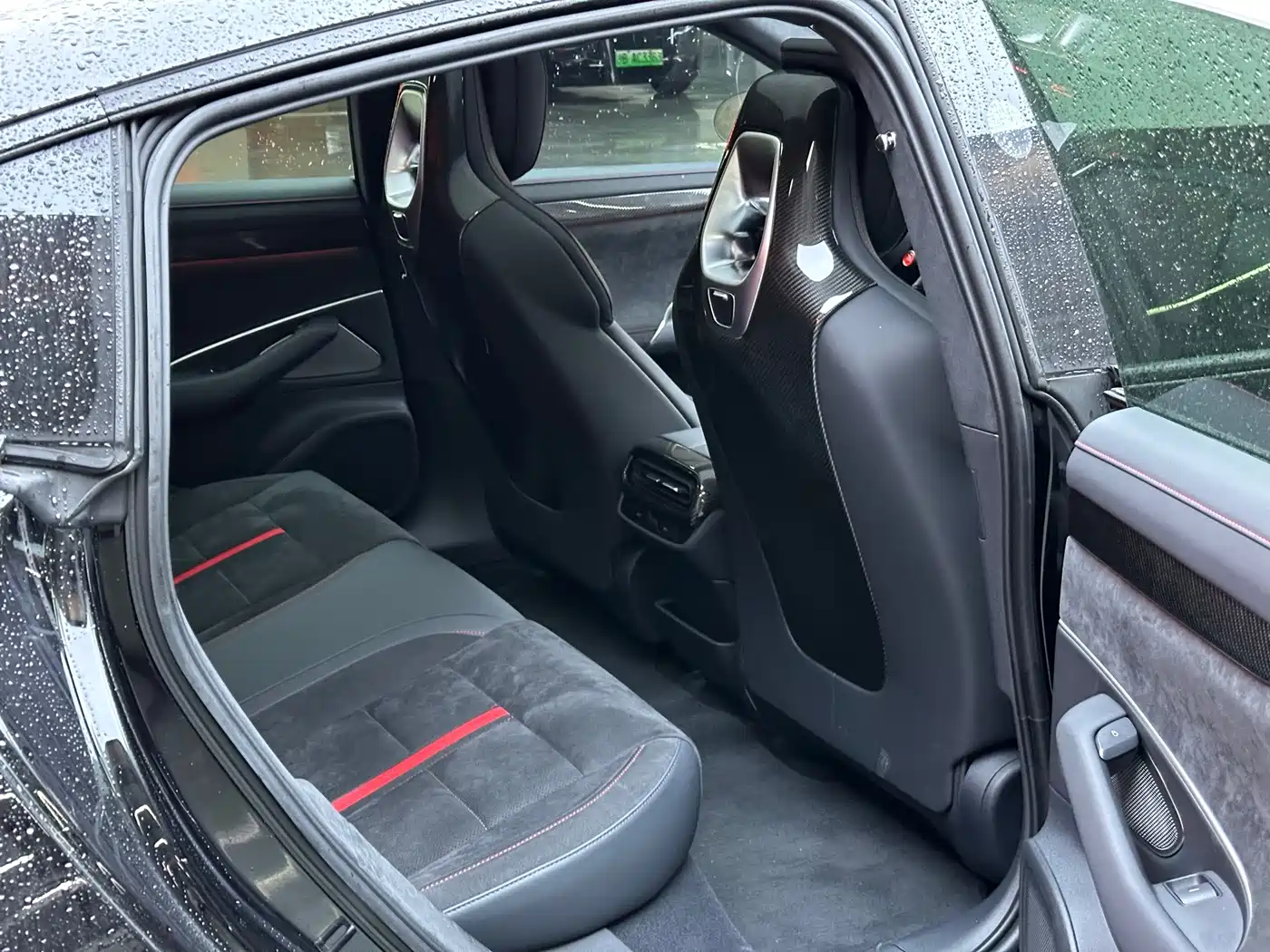 XIAOMI CAR XIAOMI SU7 ULTRA