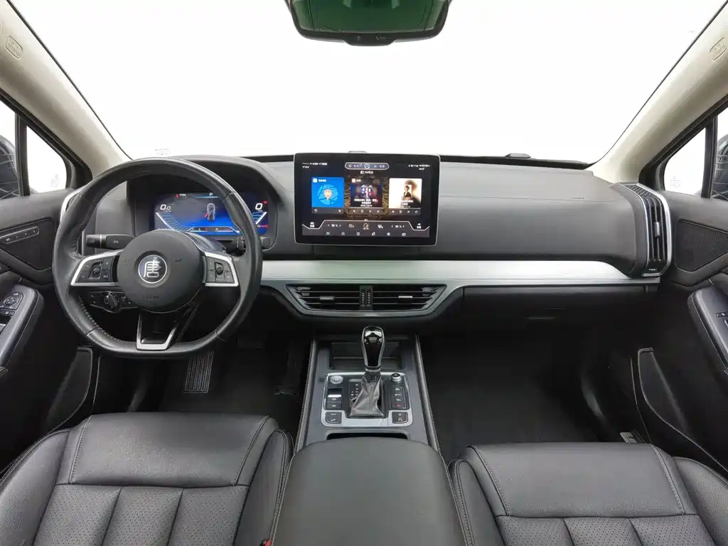 BYD TANG