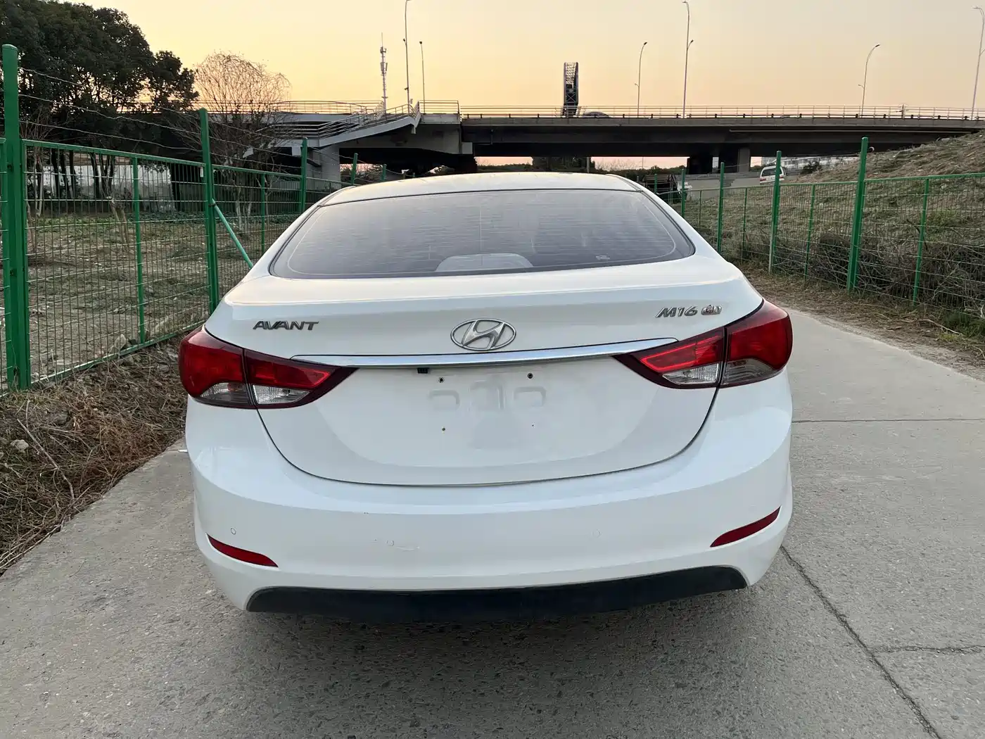 Hyundai Langdong 2016 1.6L Automatic Smart Edition фото 12