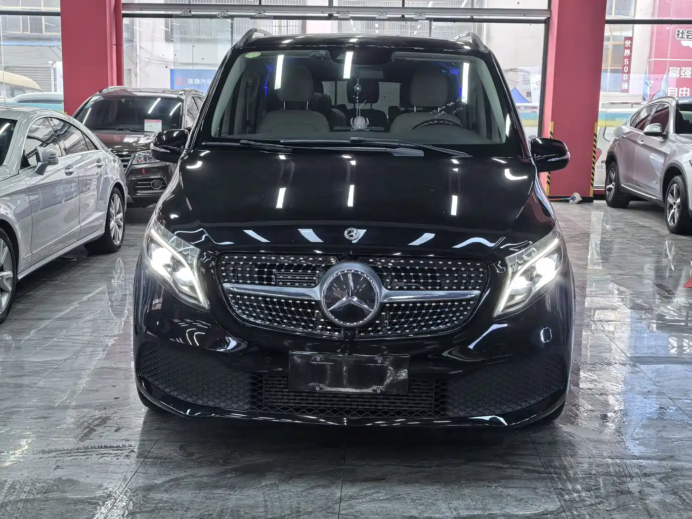 MERCEDES-BENZ V CLASS