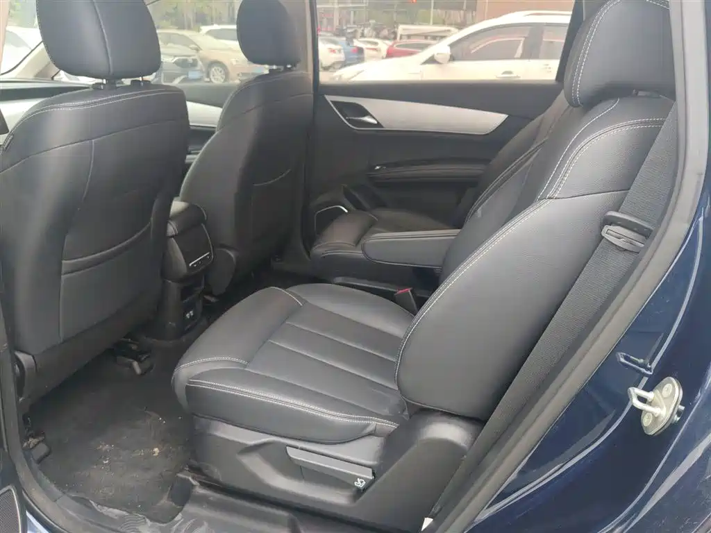 BYD Song MAX 2021 Upgrade 1.5T Automatic Luxury Edition 6-Seater фото 17