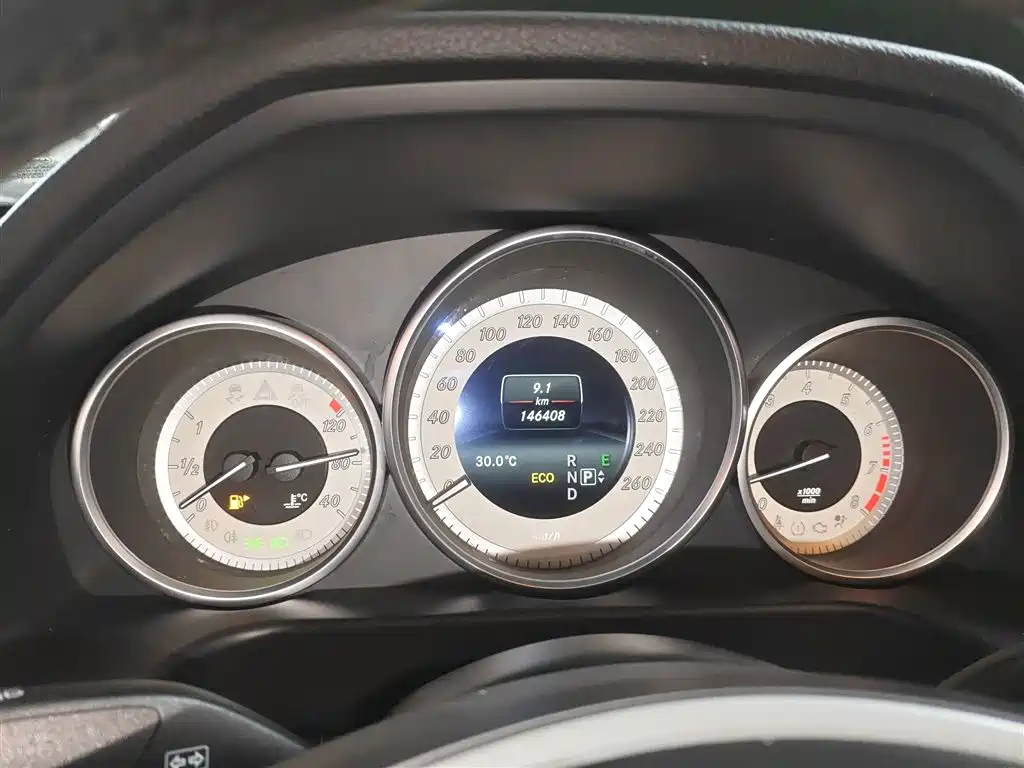 Mercedes-Benz E-Class 2015 Facelift E 260 L Sport фото 8