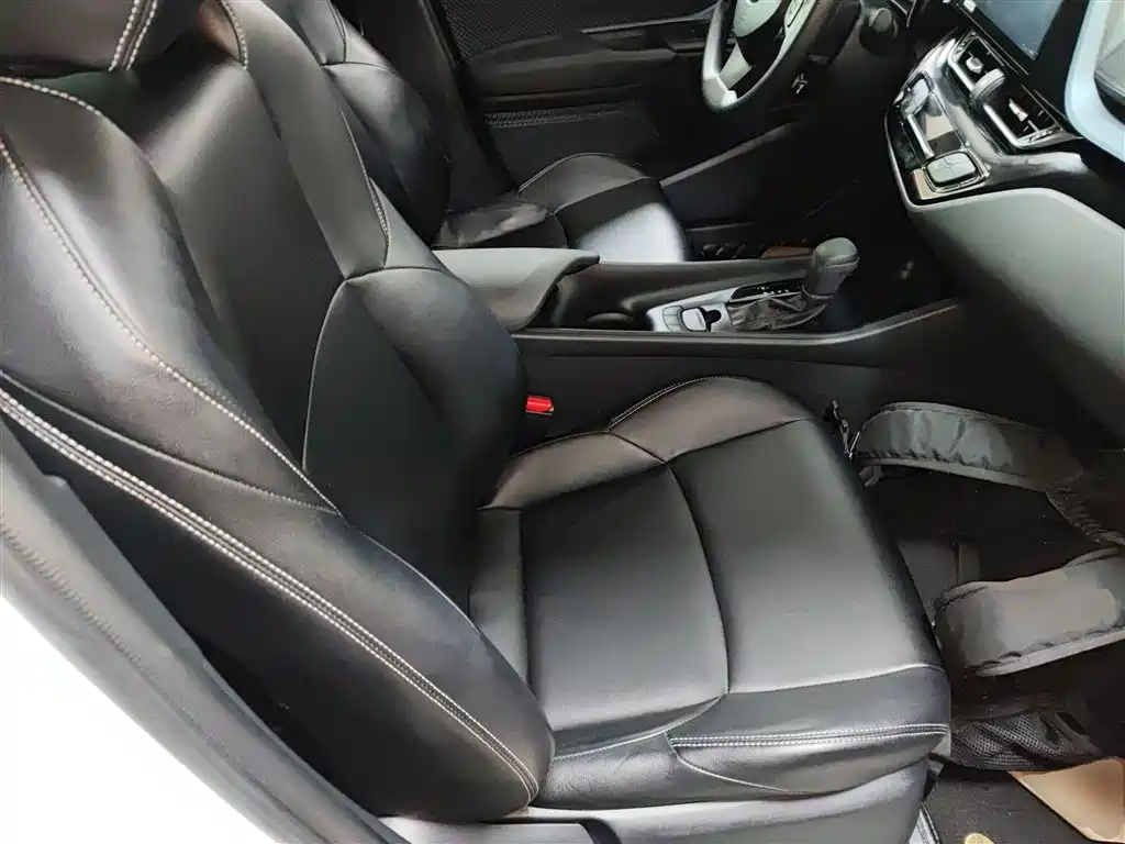 Toyota IZOA 2021 2.0L Yixiang Edition фото 25