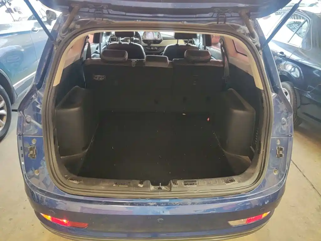 Baojun 310W 2019 2018 1.5L Auto Fashion China V
