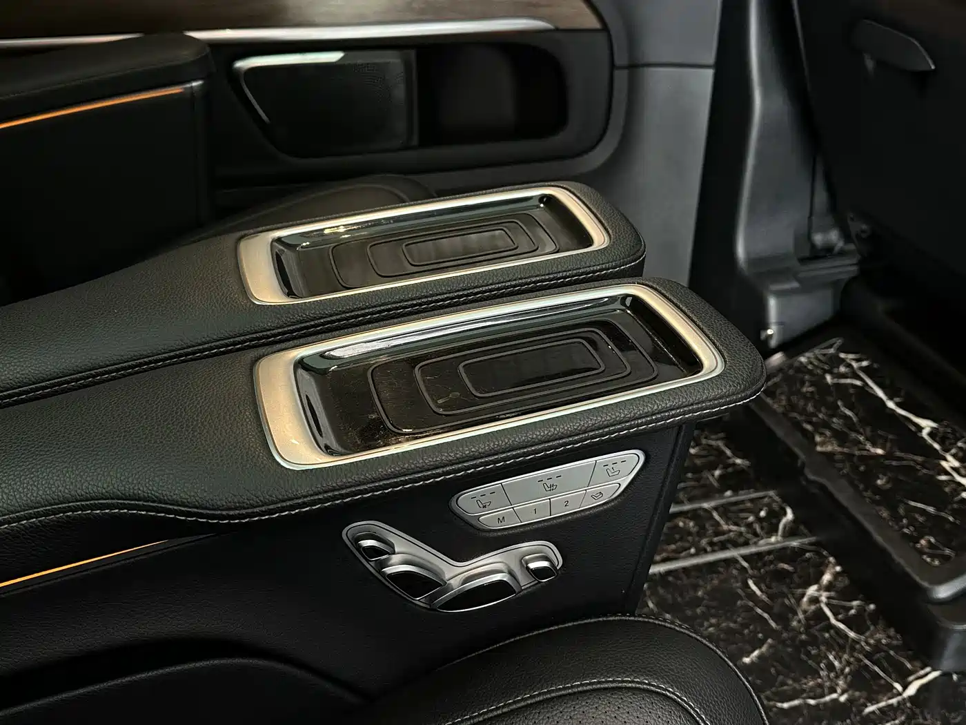 MERCEDES-BENZ V CLASS