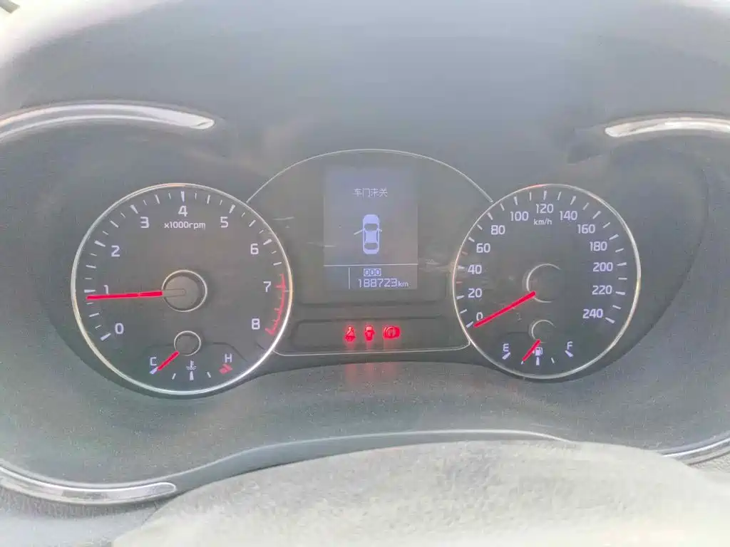 Фото 4 - Kia K3