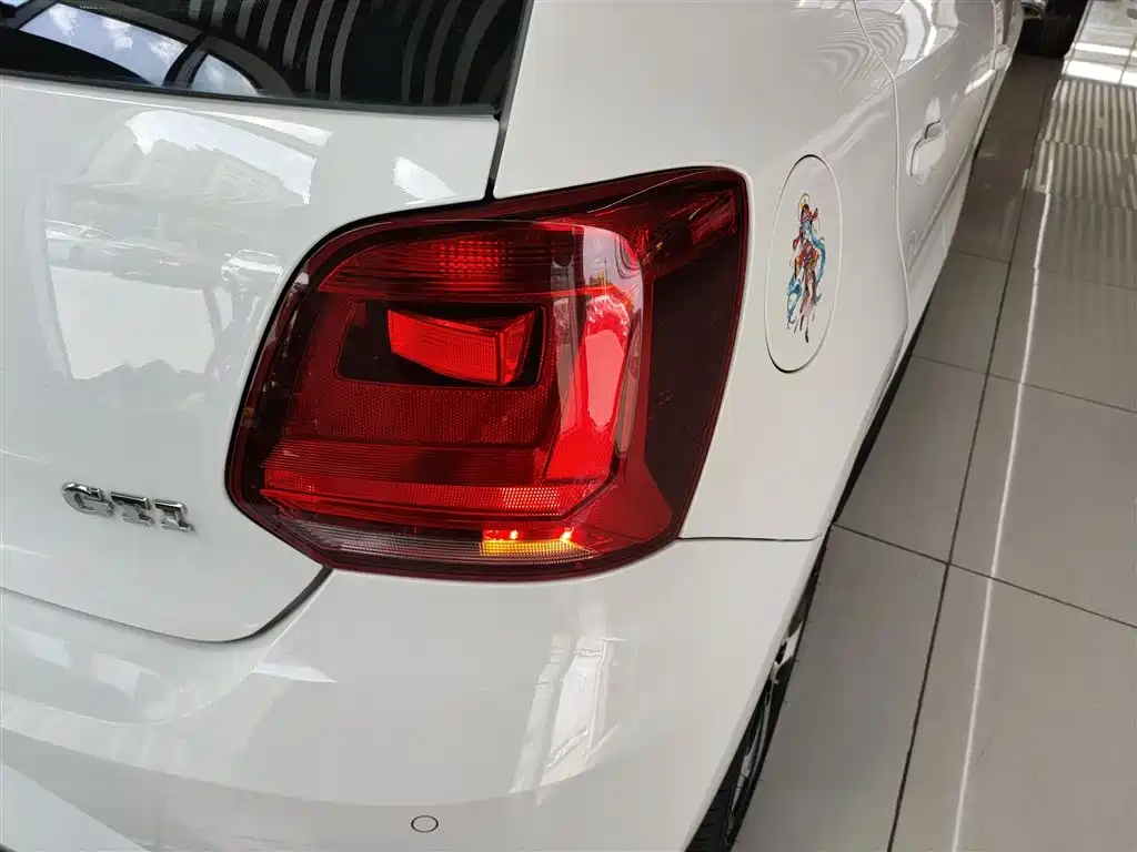 Volkswagen Polo 2015 Model 1.4TSI GTI фото 8