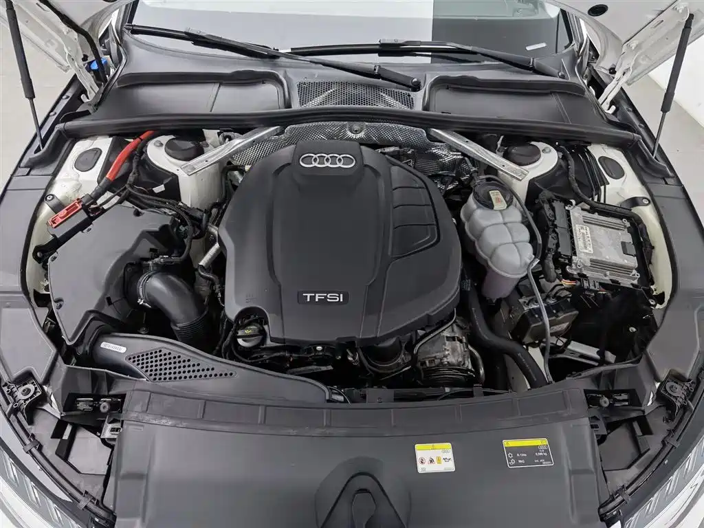 Audi A4L 2020 40 TFSI Luxury Dynamic фото 6
