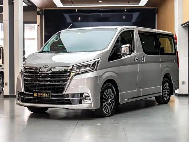 Toyota Granvia(海外) 2.8T, дизель