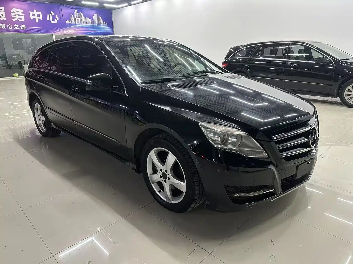 Mercedes-Benz R-Class 2014 R 320 4MATIC Luxury фото 3