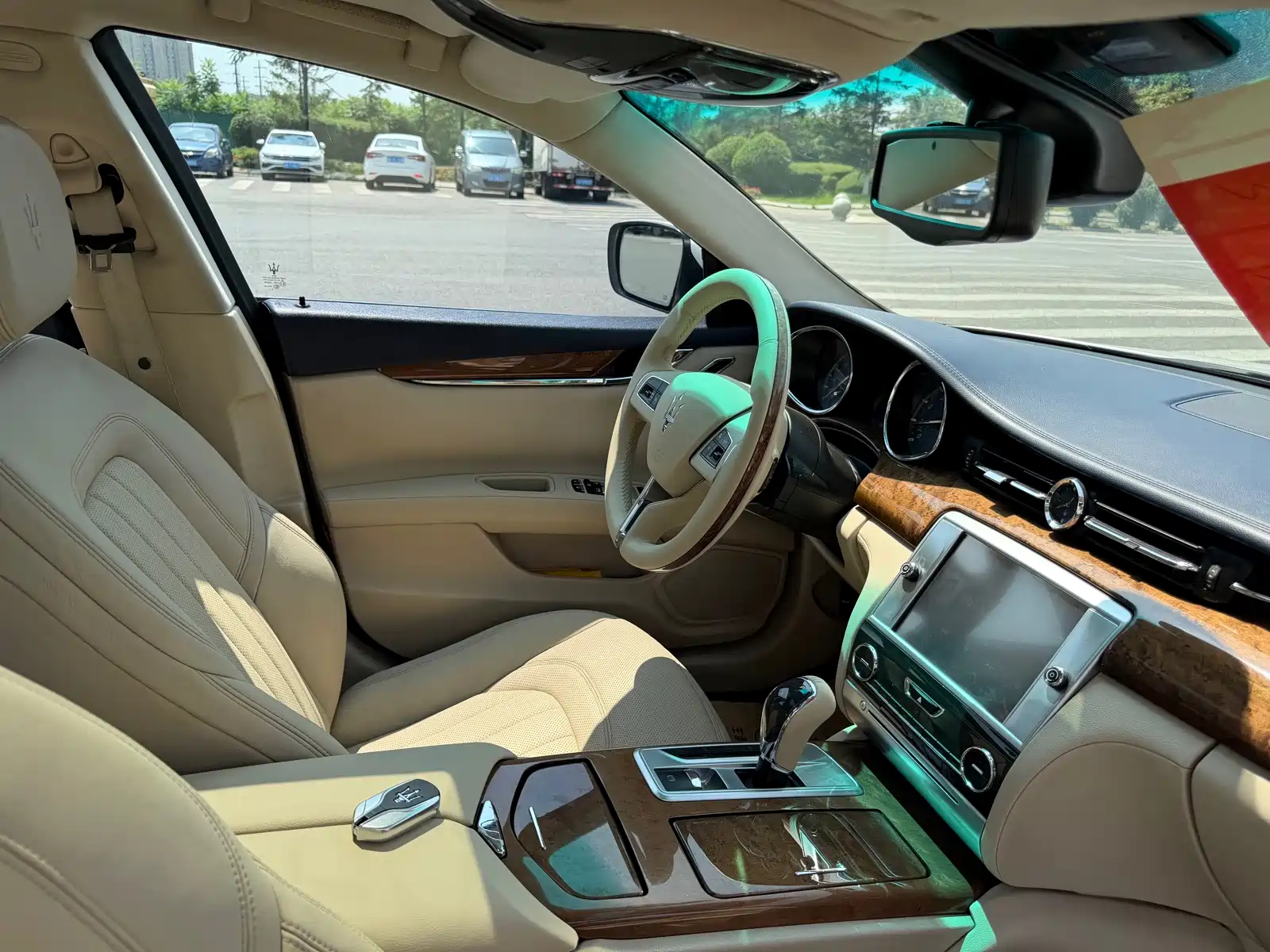 Photo 7 - Maserati Quattroporte
