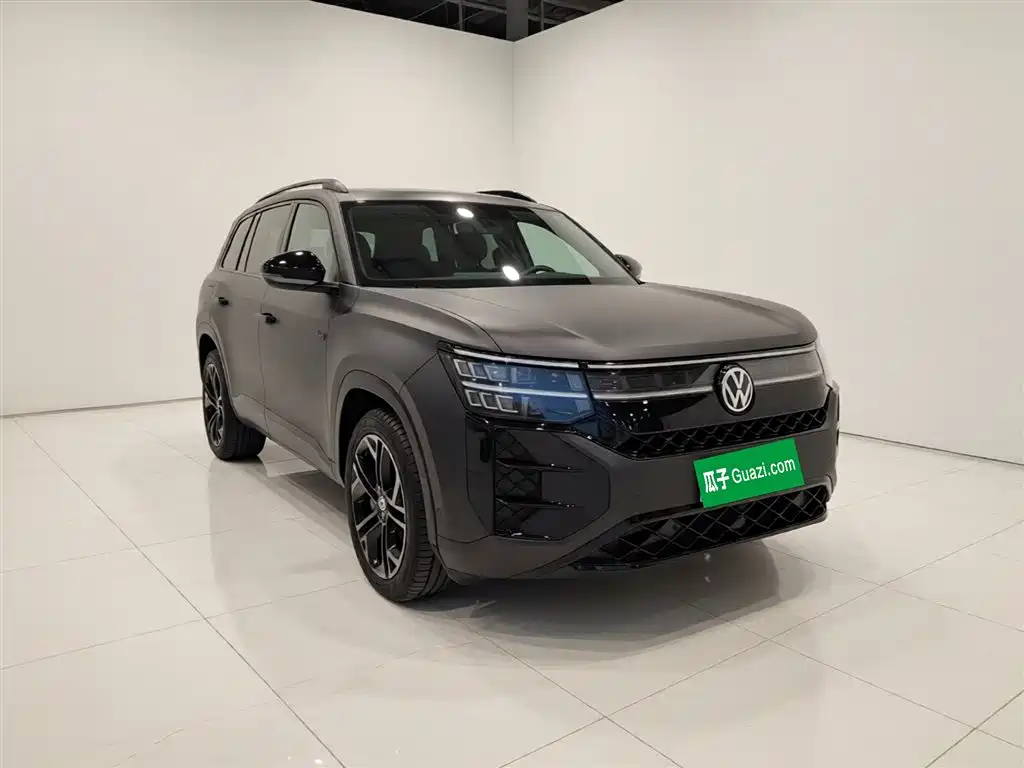 Volkswagen Teramont 2025 Teramont Pro 450TSI 4WD Summit Edition фото 22