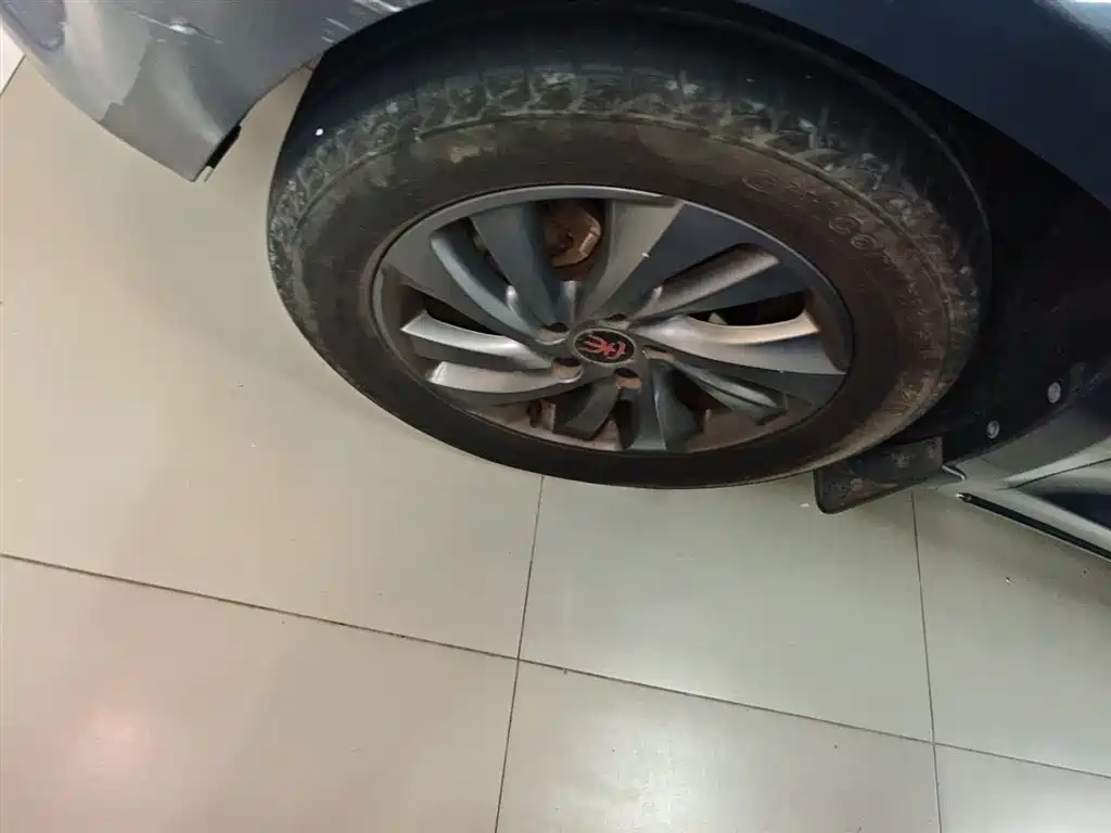 BYD Song 2019 1.5TI Automatic Smart Connection Yueyao Edition фото 25