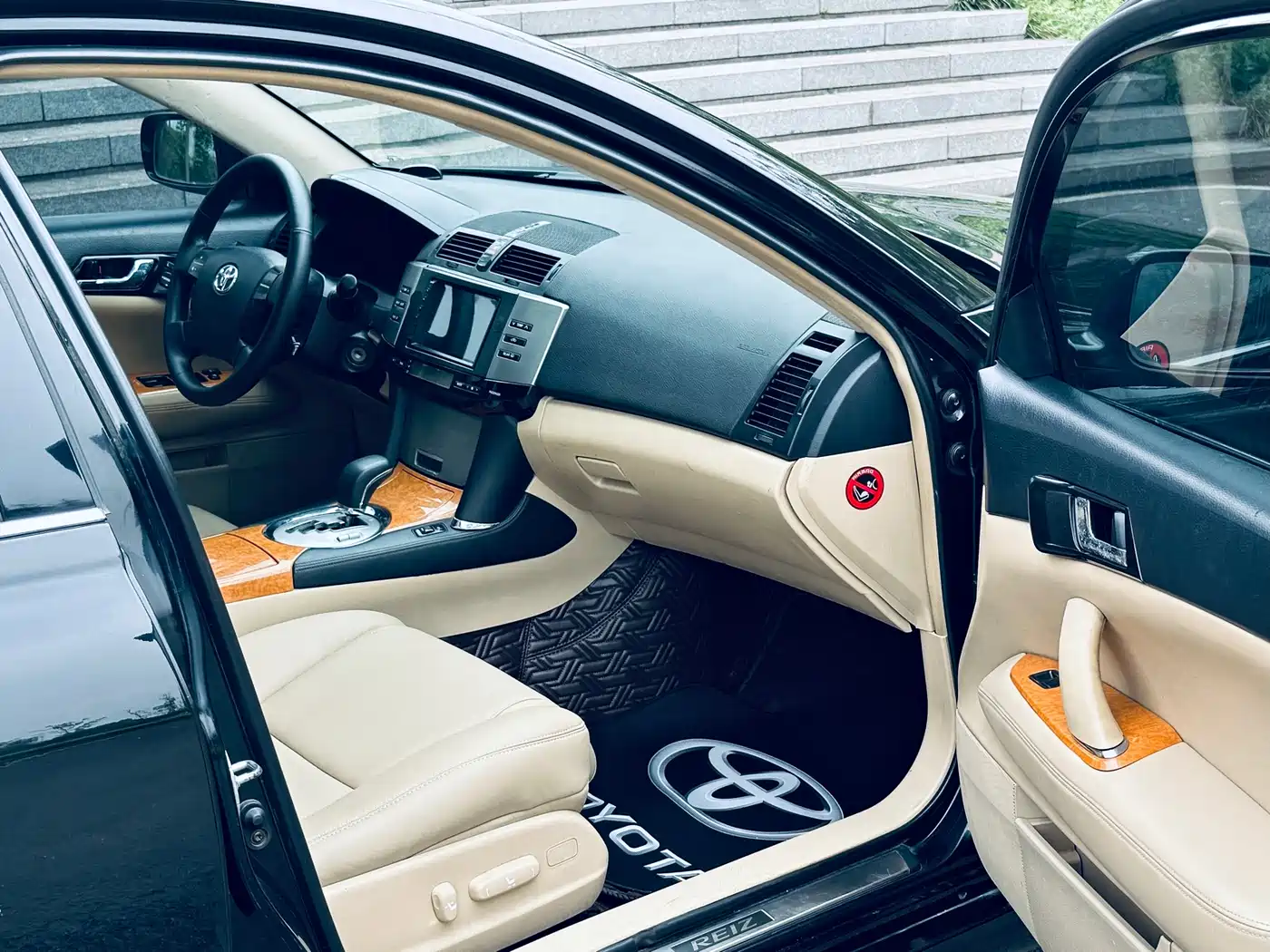 Toyota Reiz 2007 2.5V Sunroof Edition фото 12
