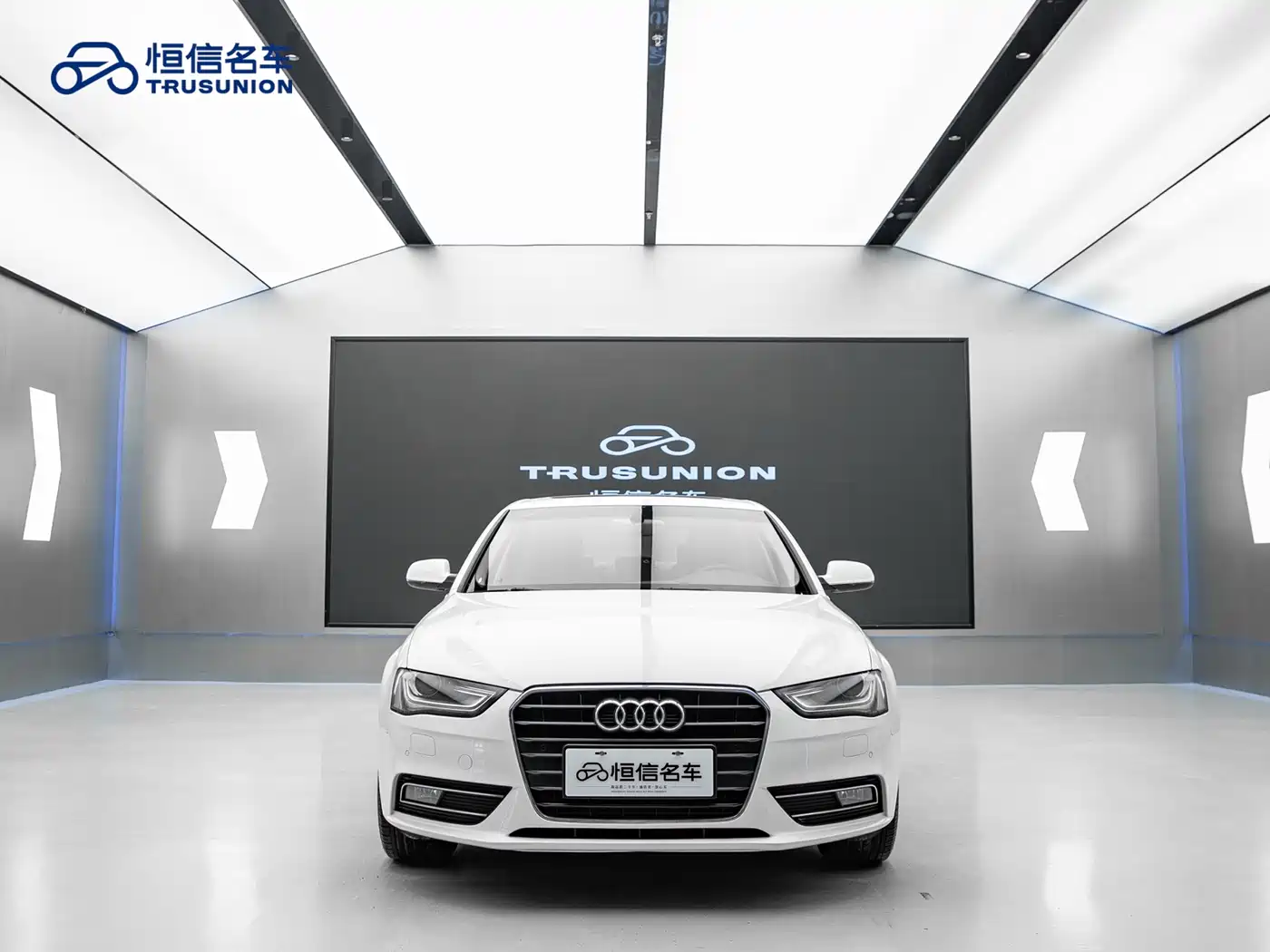 Audi A4L 2013 35 TFSI Automatic Standard фото 2