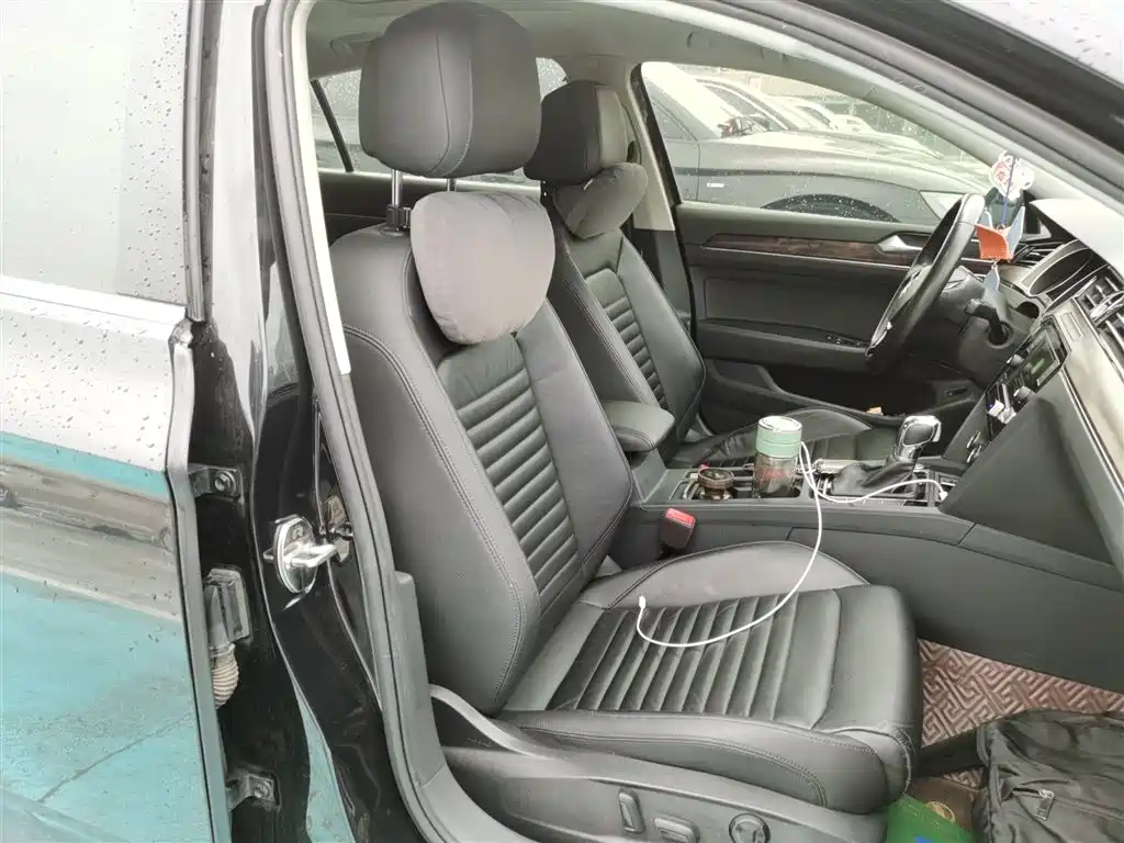 Volkswagen Magotan 2018 330TSI DSG Leading фото 25