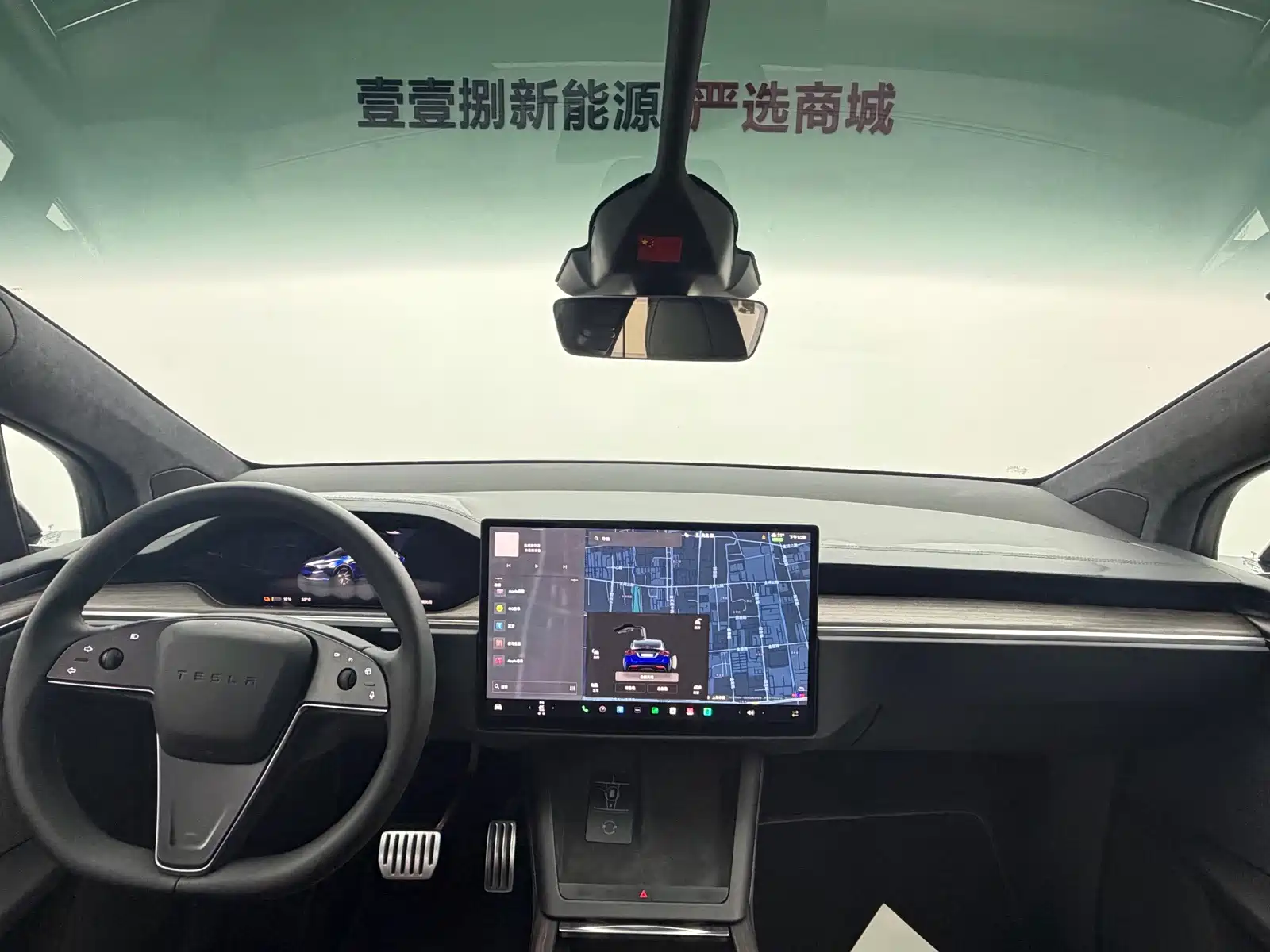 Фото 6 - Tesla Model X