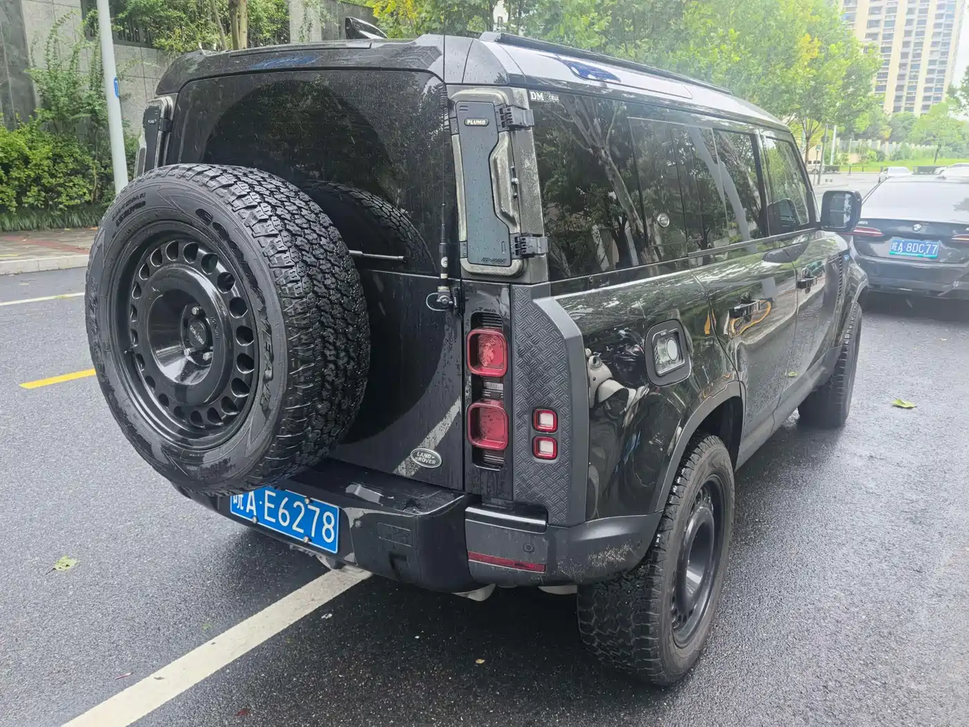 Фото 4 - Land Rover Defender