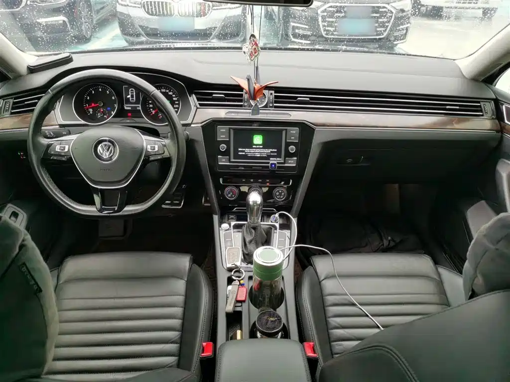 Volkswagen Magotan 2018 330TSI DSG Leading фото 10