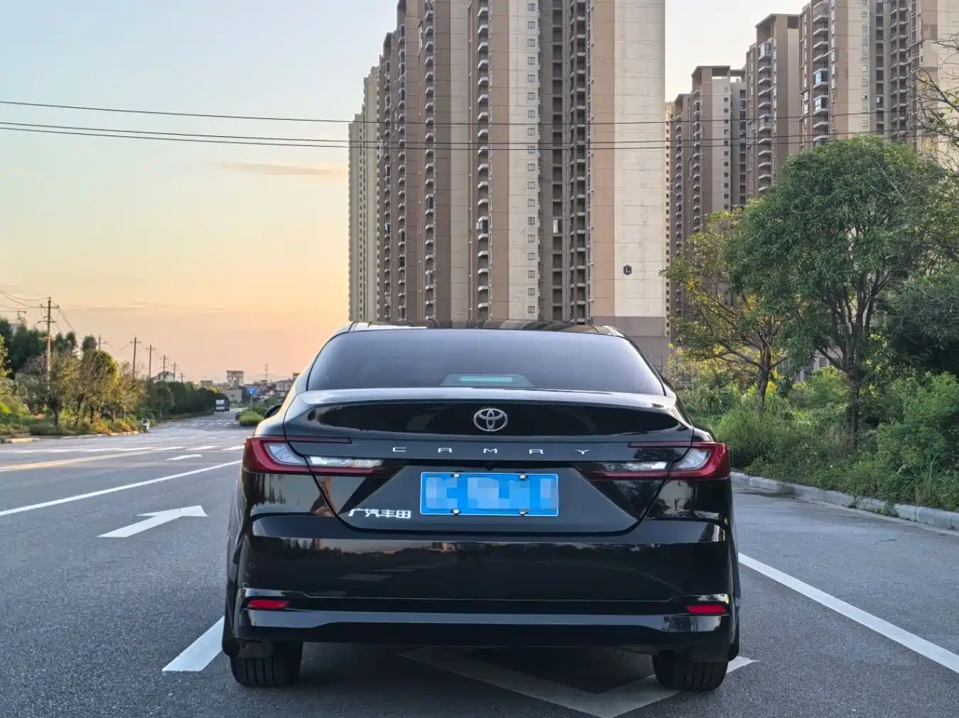 Фото 5 - Toyota Camry