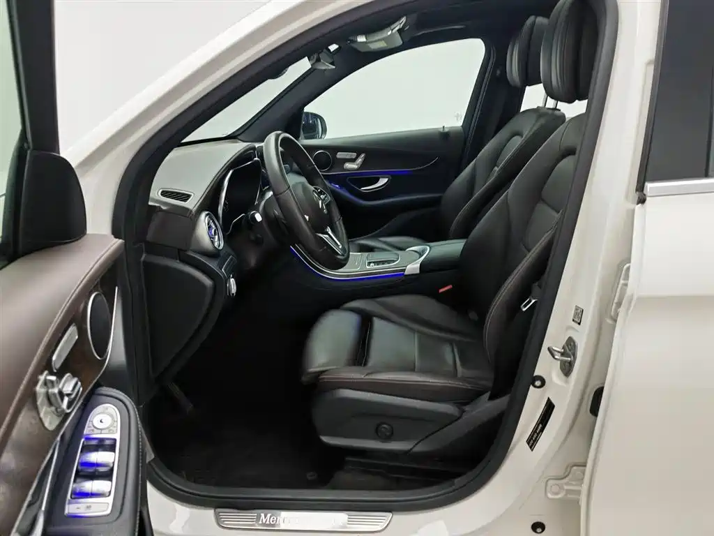 Mercedes-Benz GLC 2020 Facelift GLC 300 L 4MATIC Dynamic фото 10