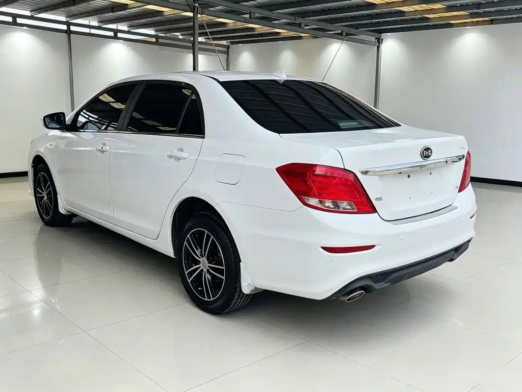 BYD Surui 2016 2015 Facelift 1.5L Manual Luxury