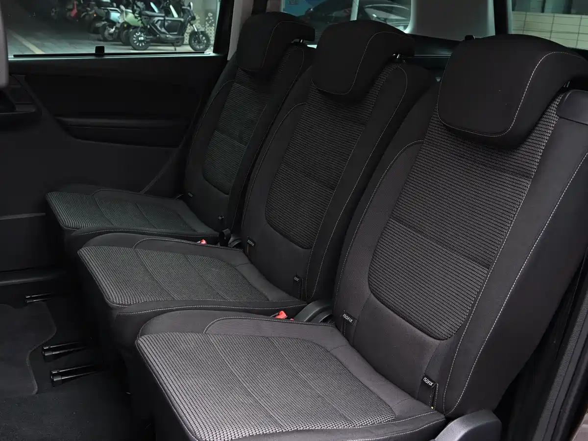 Volkswagen Sharan 2018 380TSI Comfort 7-Seater фото 22