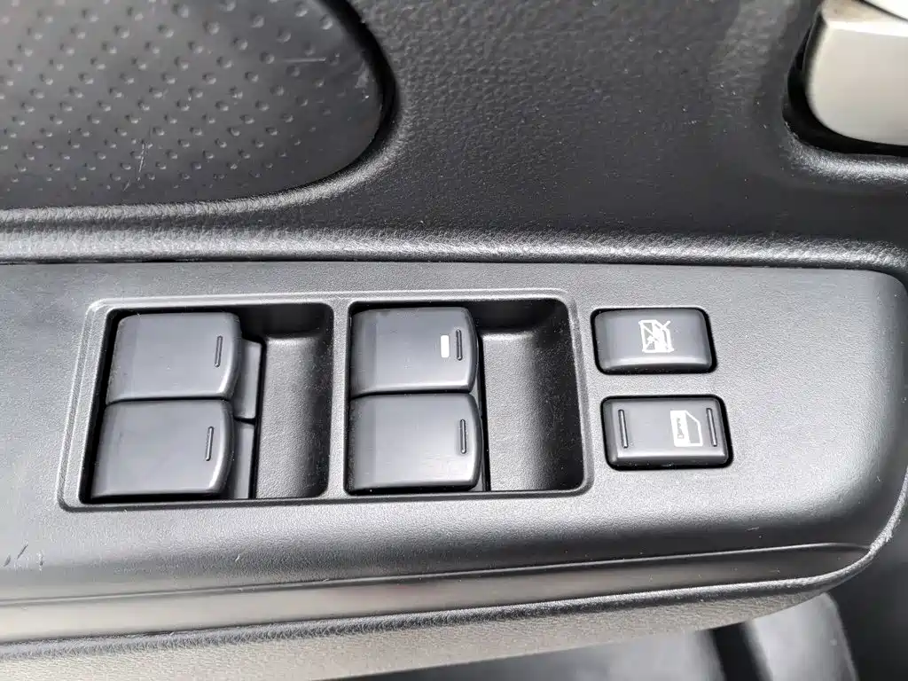 Venucia R50 2014 2013 1.6L Manual Fashion