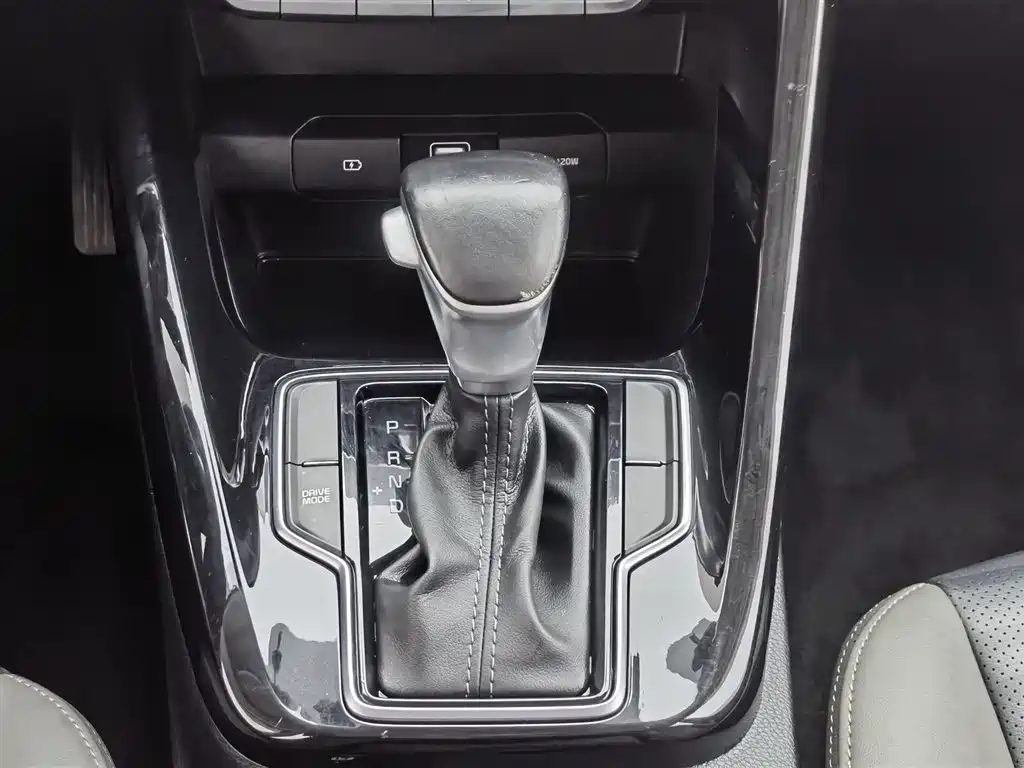 Kia Sportage 2019 2.0L Automatic Smart Luxury Edition фото 13