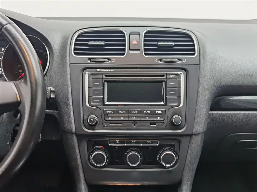 Volkswagen Golf 2012 1.4TSI Automatic Comfort фото 12