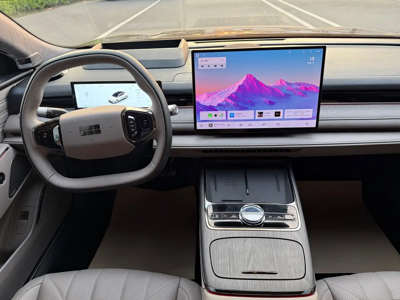 GEELY GALAXY GALAXY SPARKLE 8