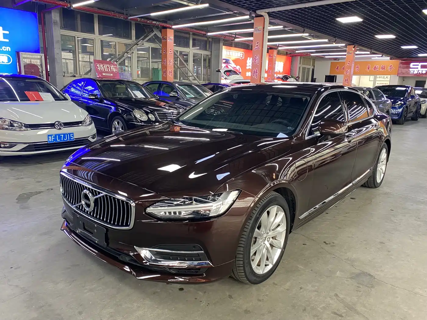 Volvo S90 Plug-in Hybrid 2020 Model T8 E-Drive Hybrid Intelligent Luxury Edition