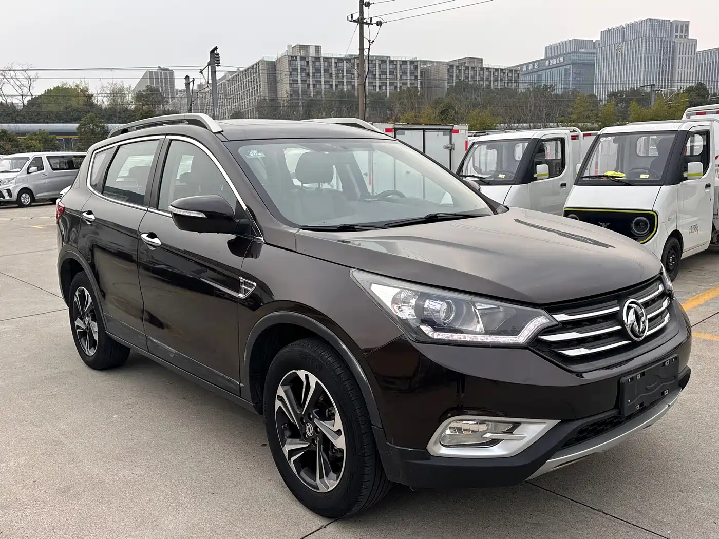 DONGFENG AX7
