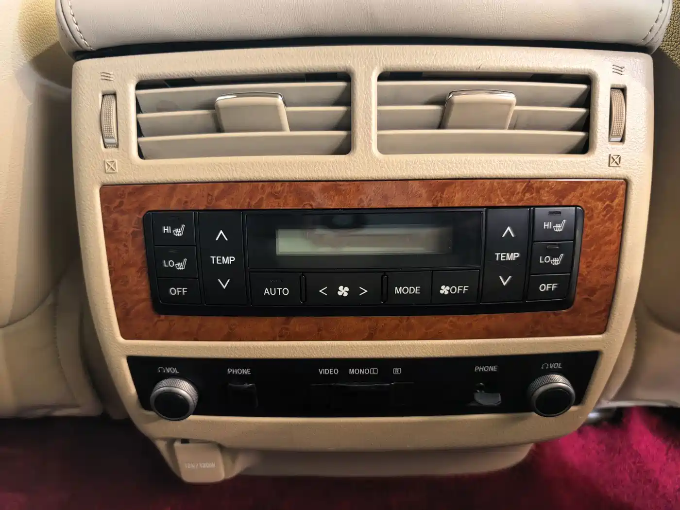 Toyota Land Cruiser 2014 2012 4.6L Automatic VX-R