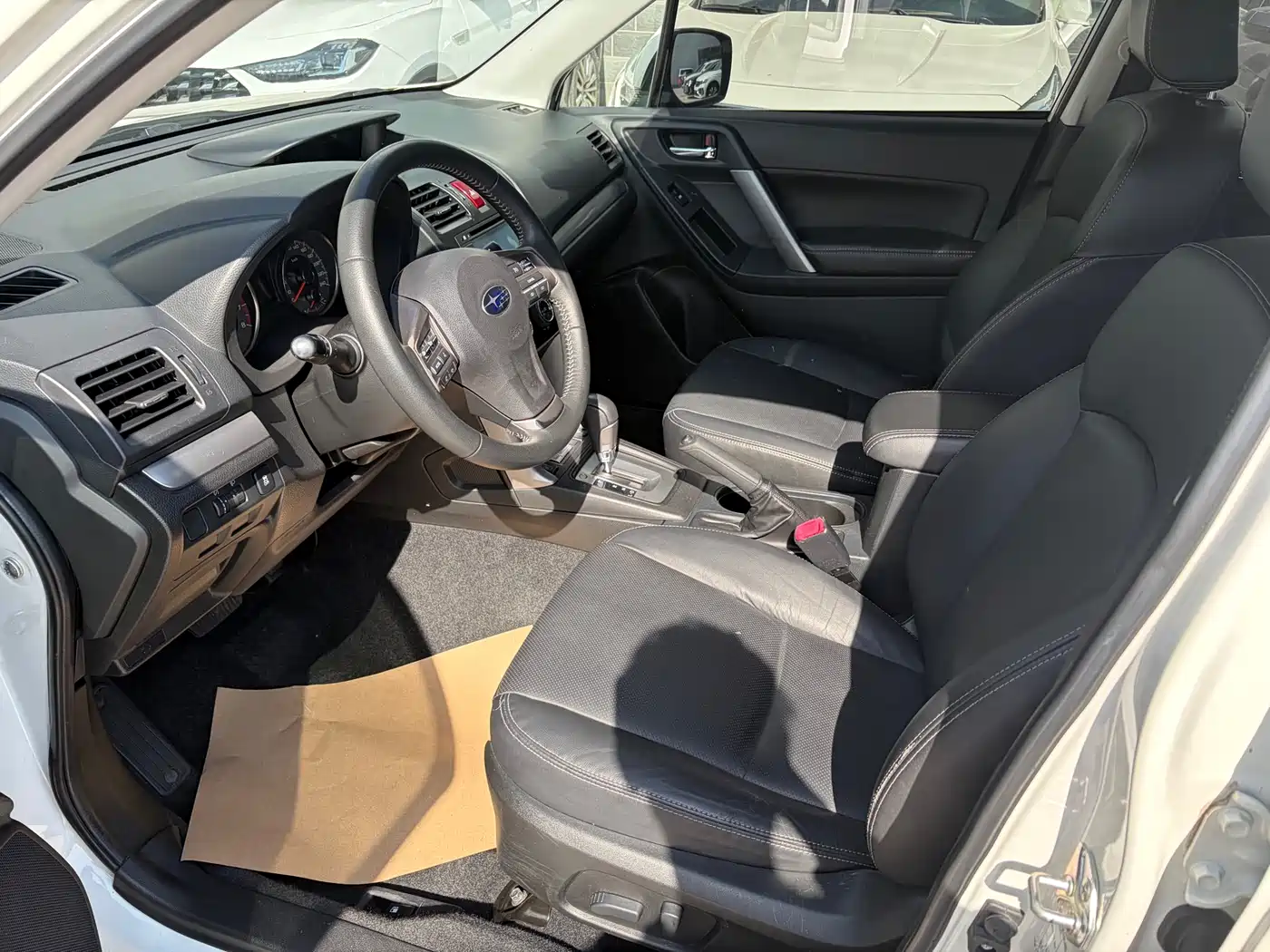 Subaru Forester 2013 2.0i Automatic Luxury Navigation Edition фото 6