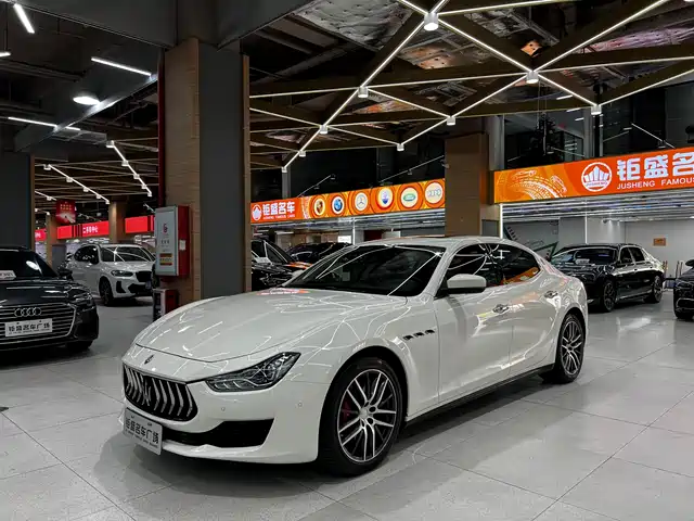 MASERATI GHIBLI