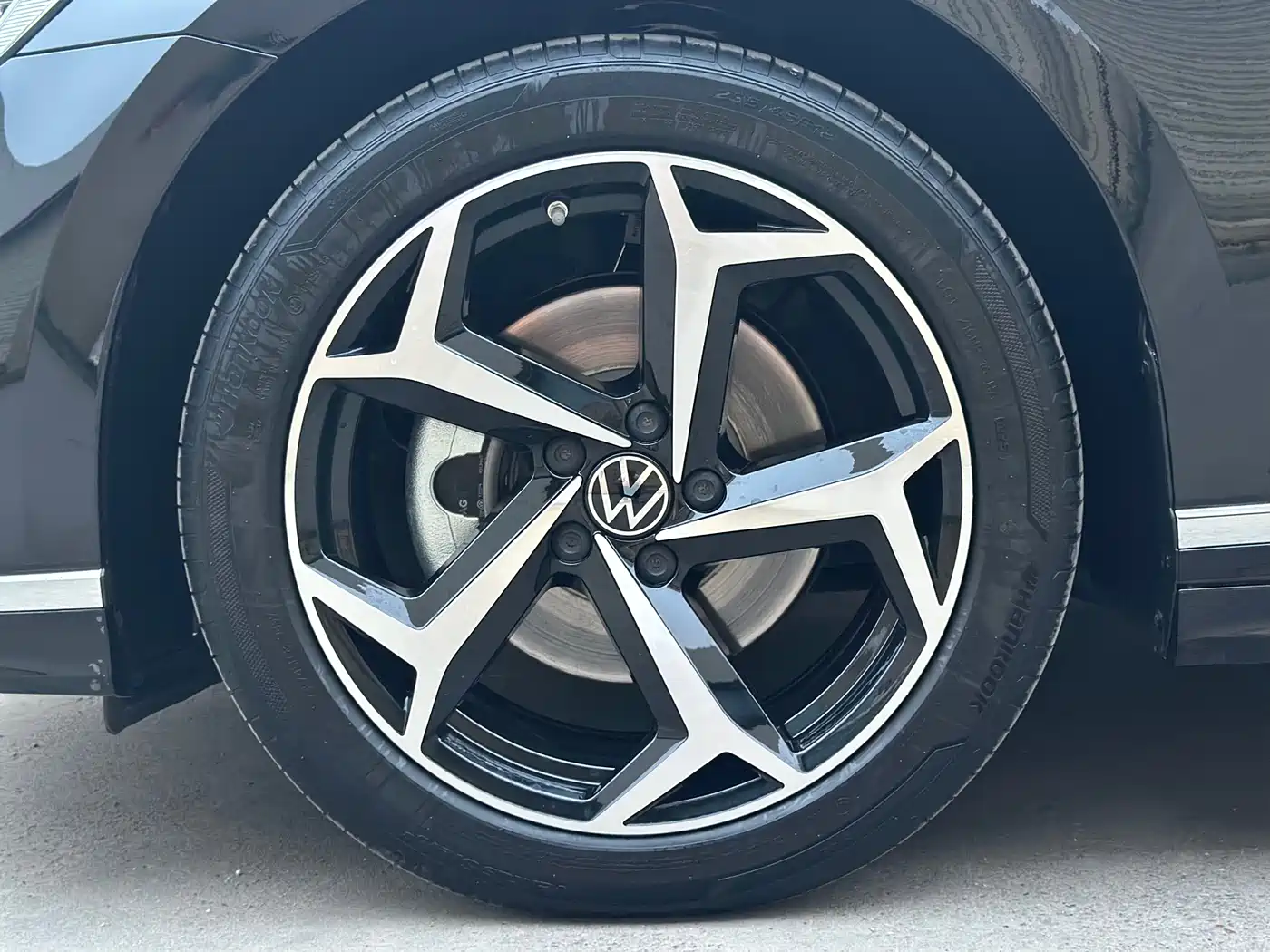 Volkswagen Magotan 2025 Facelift Public Edition 330TSI DSG Luxury фото 24