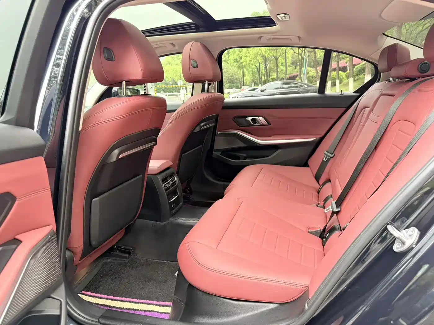 BMW 3 Series 2022 325Li M Sport Shadow Edition фото 5