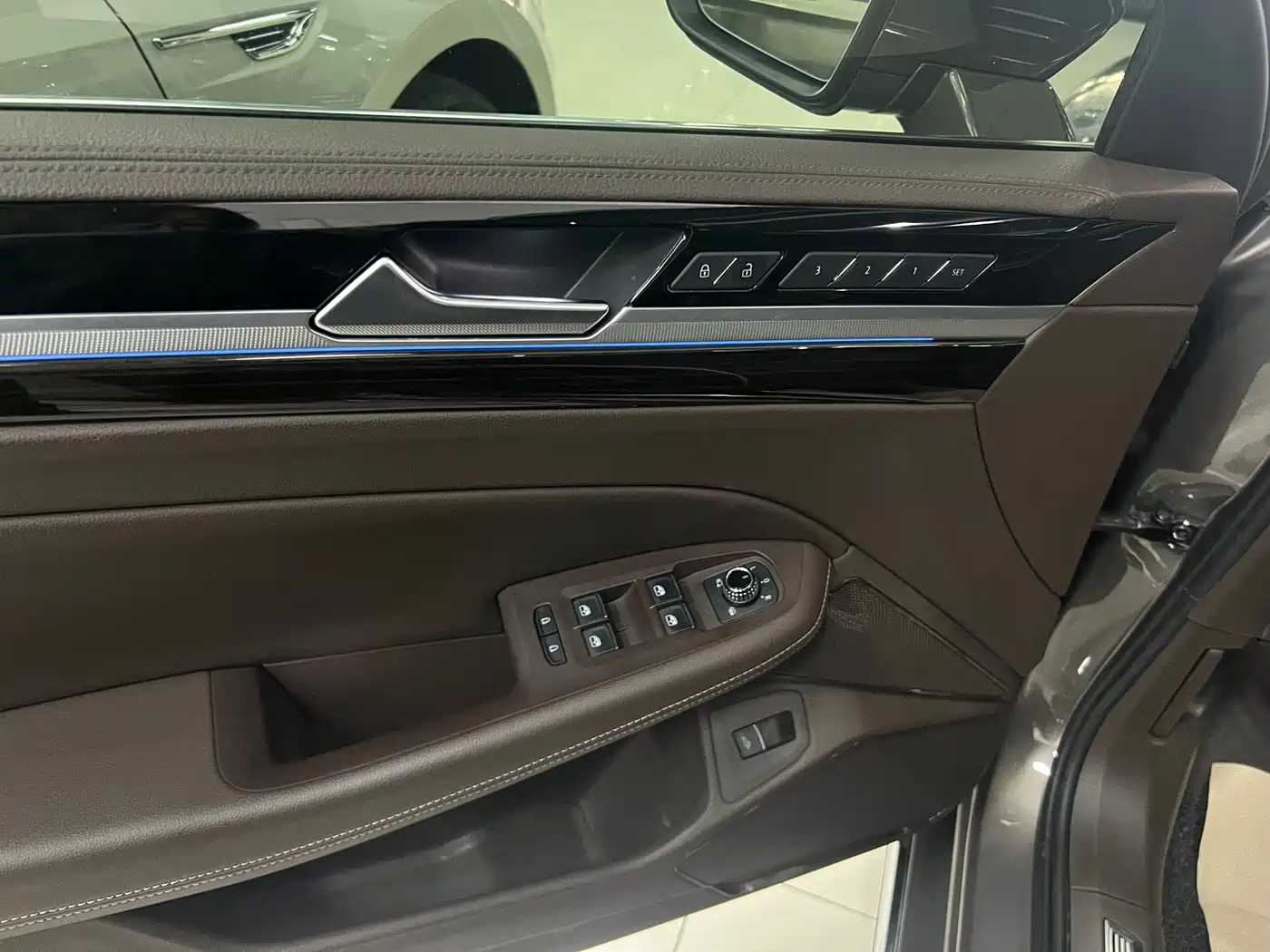 Volkswagen Phideon 2016 480 V6 AWD Premium Edition фото 9