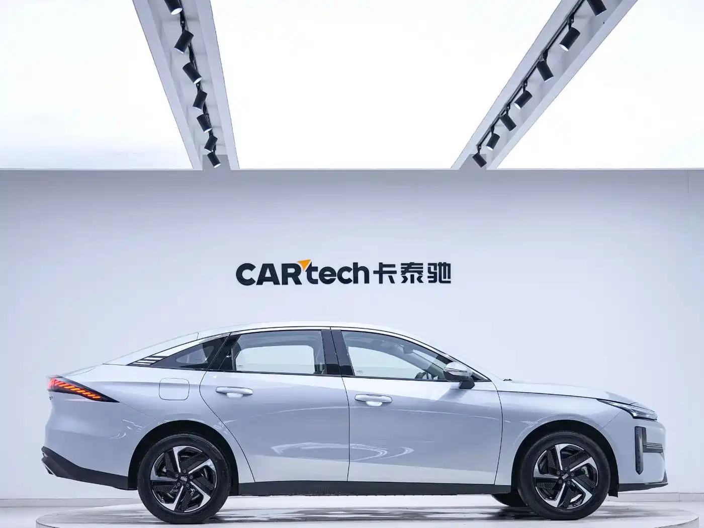 GEELY GALAXY GALAXY L6