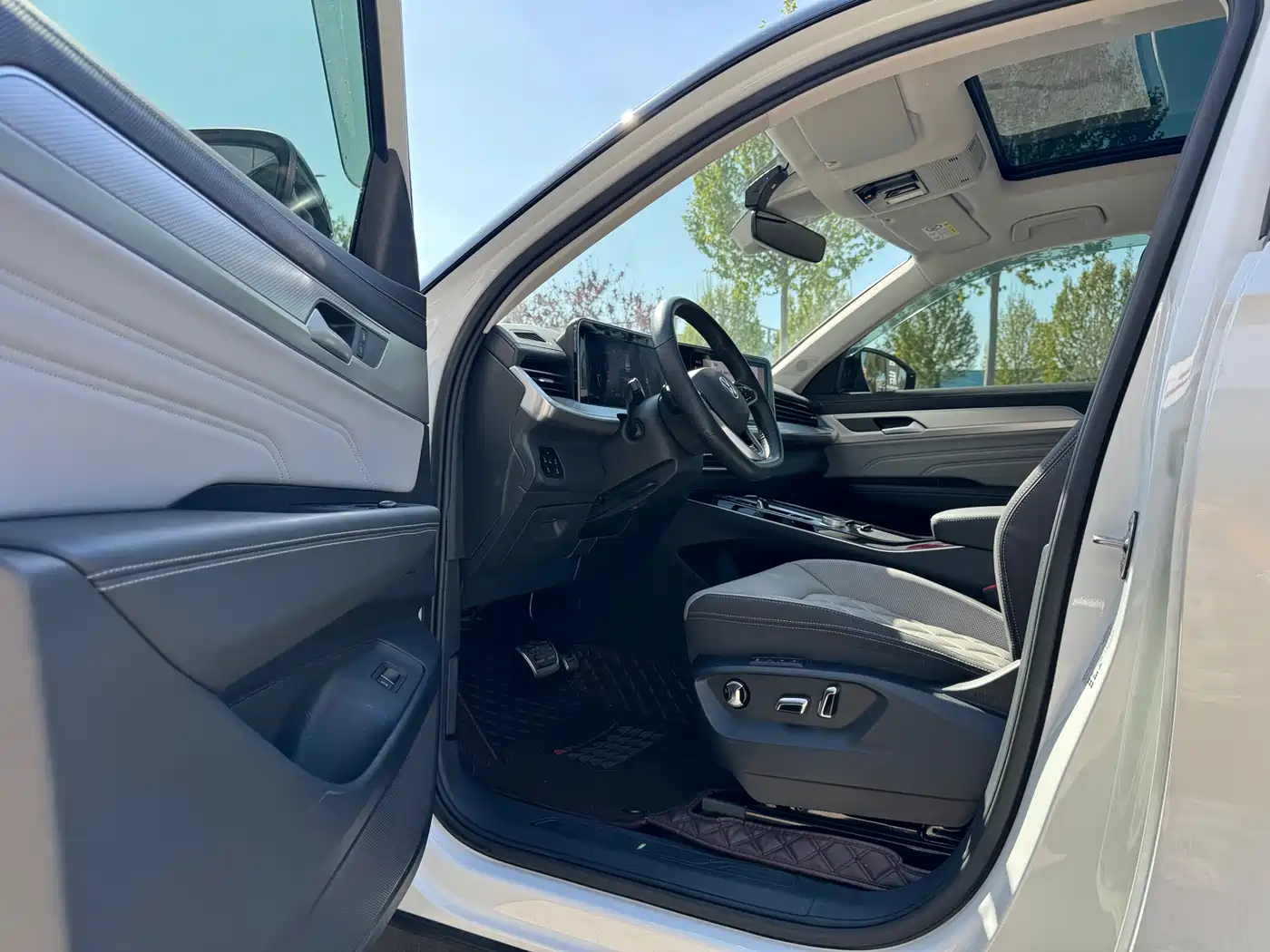 Volkswagen Talagon 2023 380TSI 4WD R-Line Touring Edition фото 8