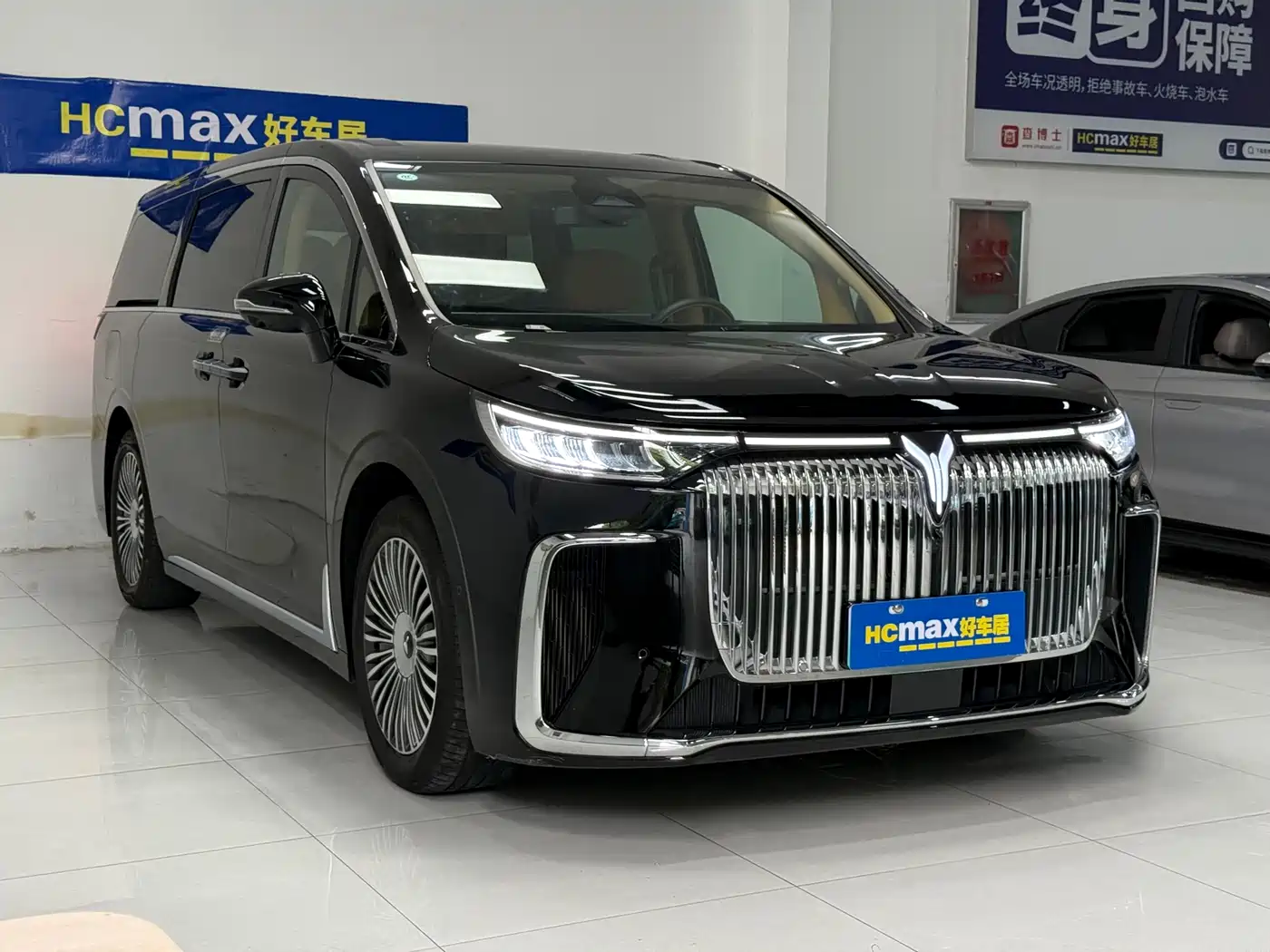 Voyah Auto Voyah Dreamer 2025 PHEV 4WD Kunpeng Premium Edition фото 3