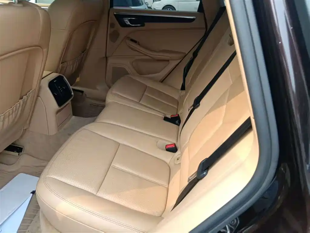 Porsche Macan 2014 Macan 2.0T фото 9