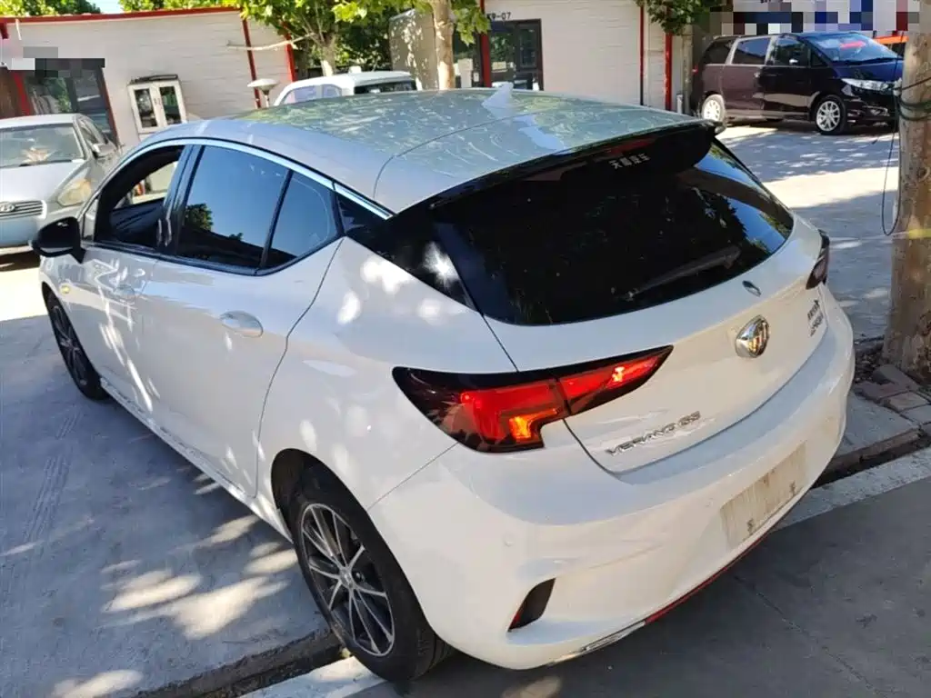 Buick Verano 2016 Hatchback GS 20T DCT Passion Sport фото 5
