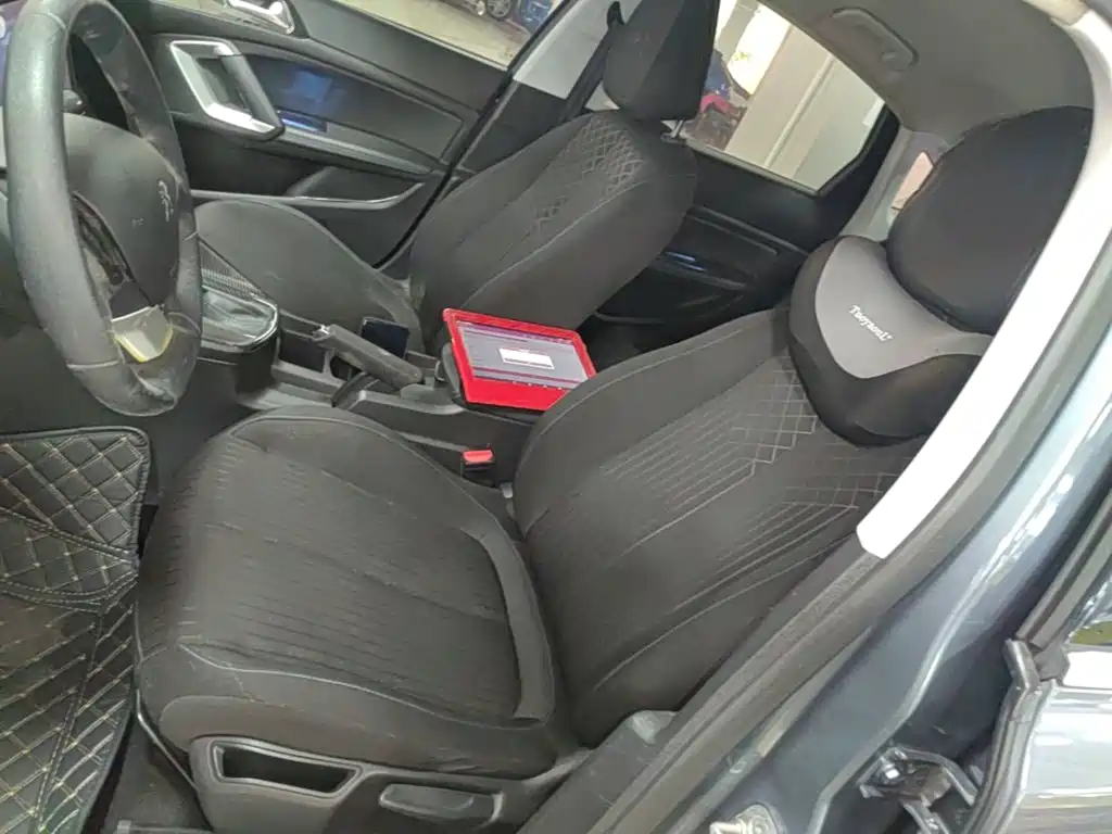 Photo 15 - Peugeot 308