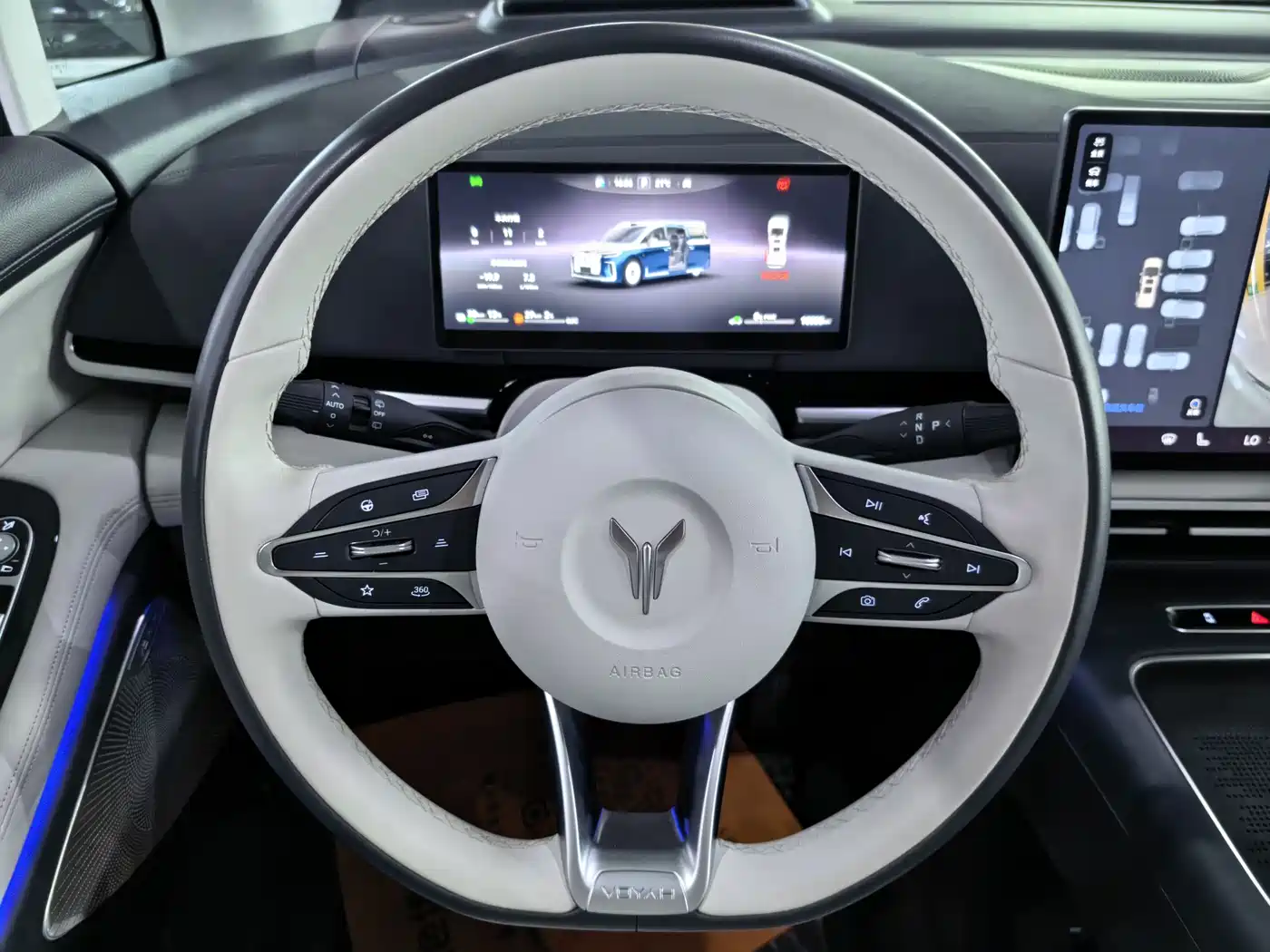 Voyah Auto Voyah Dreamer 2025 PHEV AWD Flagship Qian Kun Edition фото 9