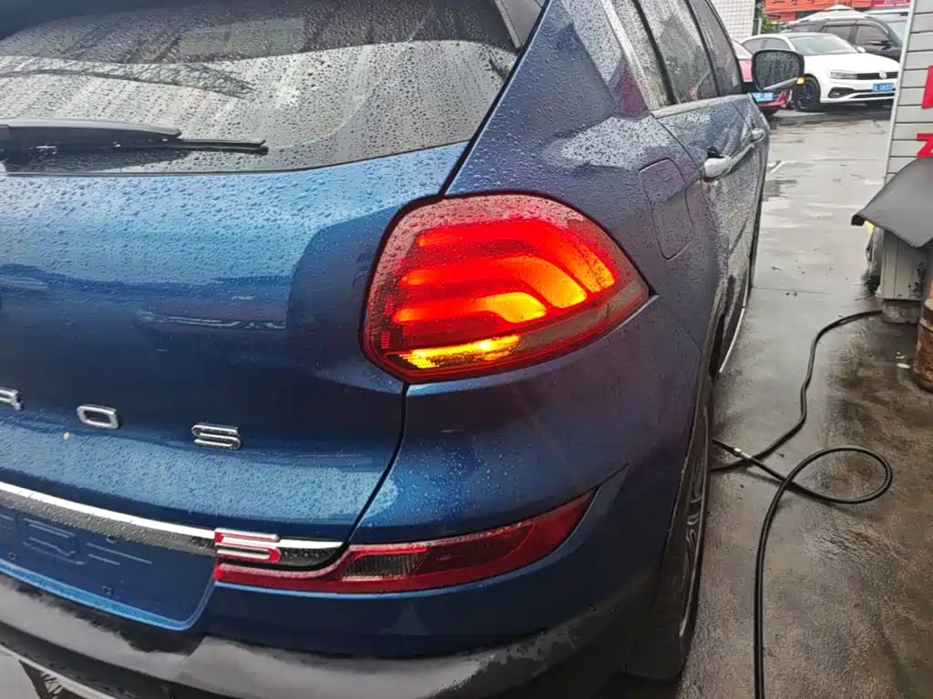 Qoros 5 2016 2016 1.6T Auto Luxury