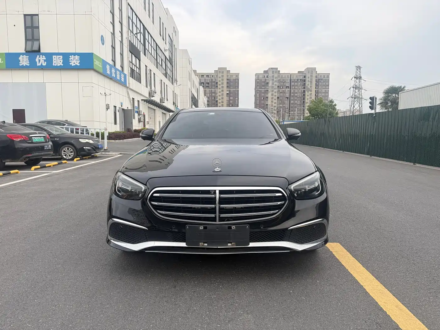 Mercedes-Benz E-Class 2022 E 300 L Fashion фото 2