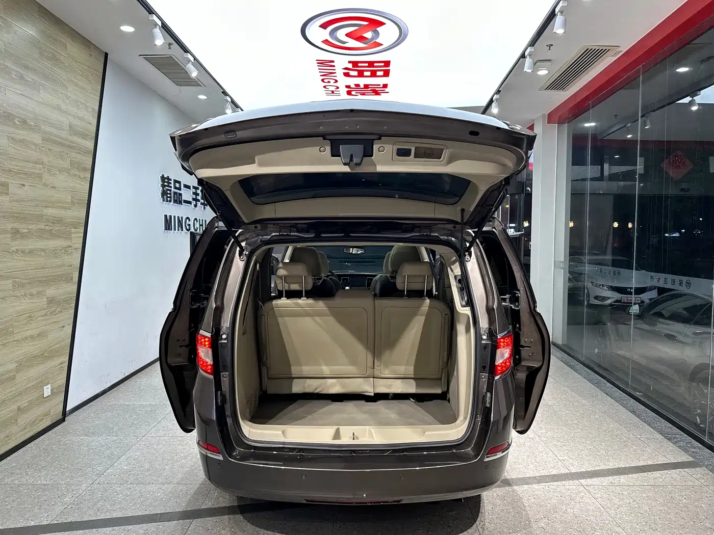 Buick GL8 2013 3.0L XT Luxury Business Flagship Edition фото 20
